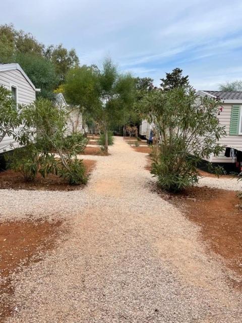 Happy Camp Mobile Homes In Camping Villaggio Lamaforca Carovigno Exterior foto